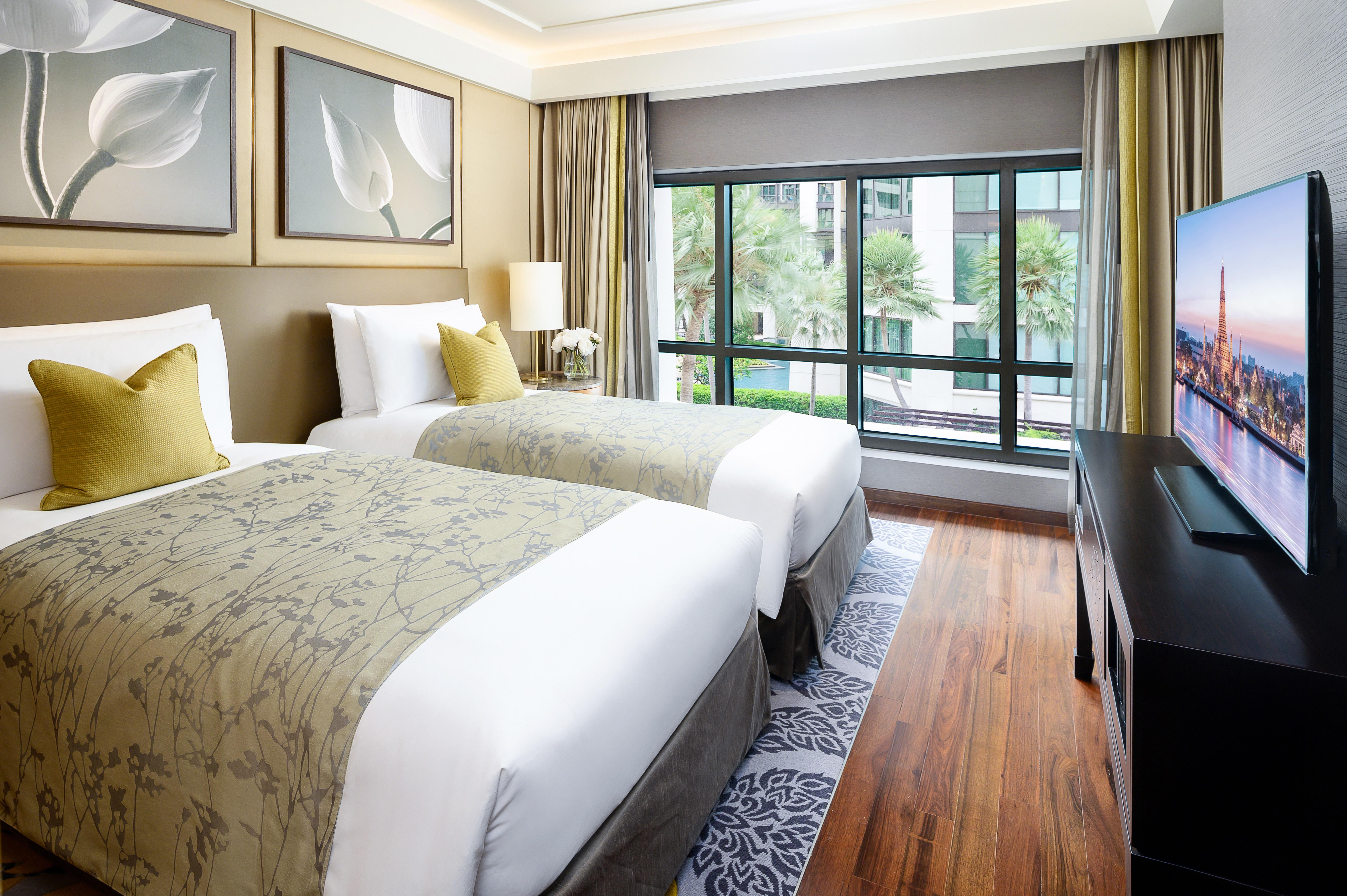 Siam Kempinski Hotel Bangkok Exterior photo Deluxe Room