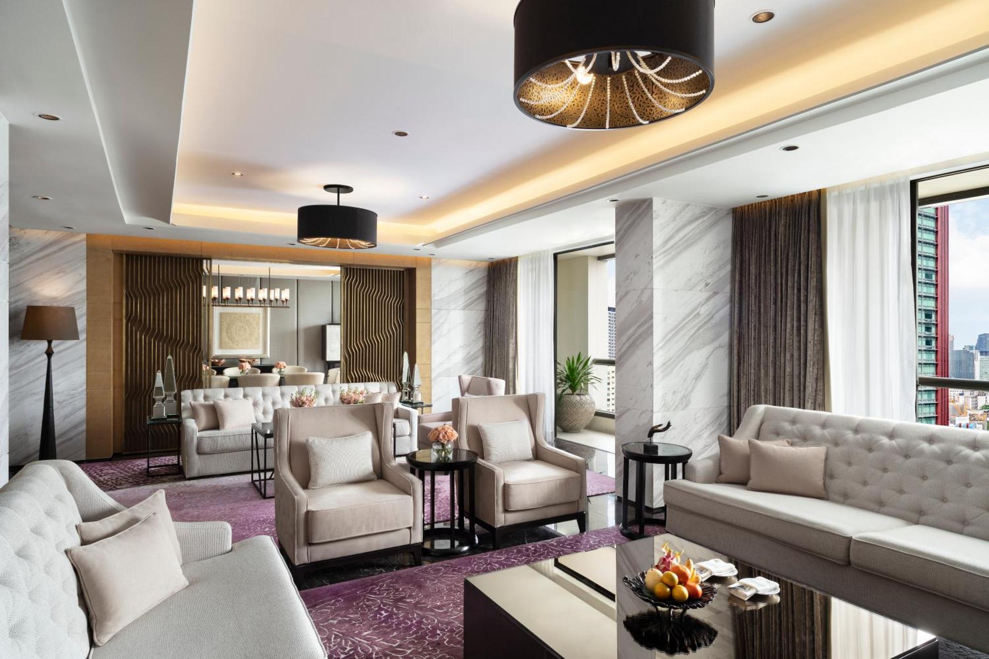Siam Kempinski Hotel Bangkok Exterior photo The Residence