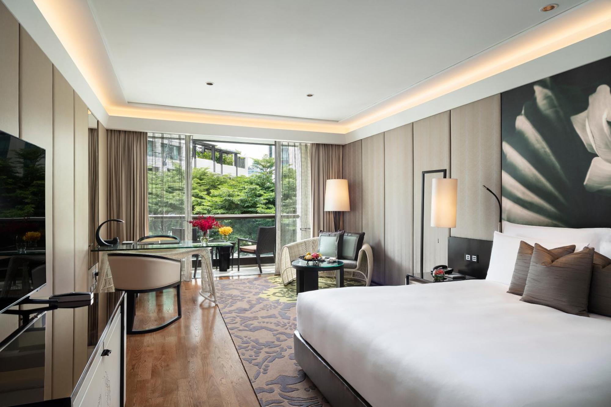 Siam Kempinski Hotel Bangkok Exterior photo Deluxe Room