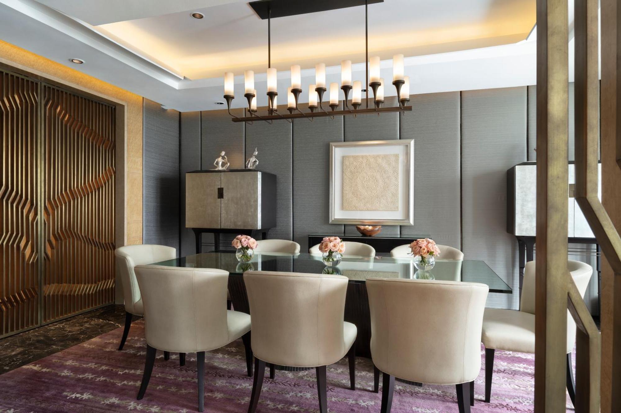 Siam Kempinski Hotel Bangkok Exterior photo The dining room