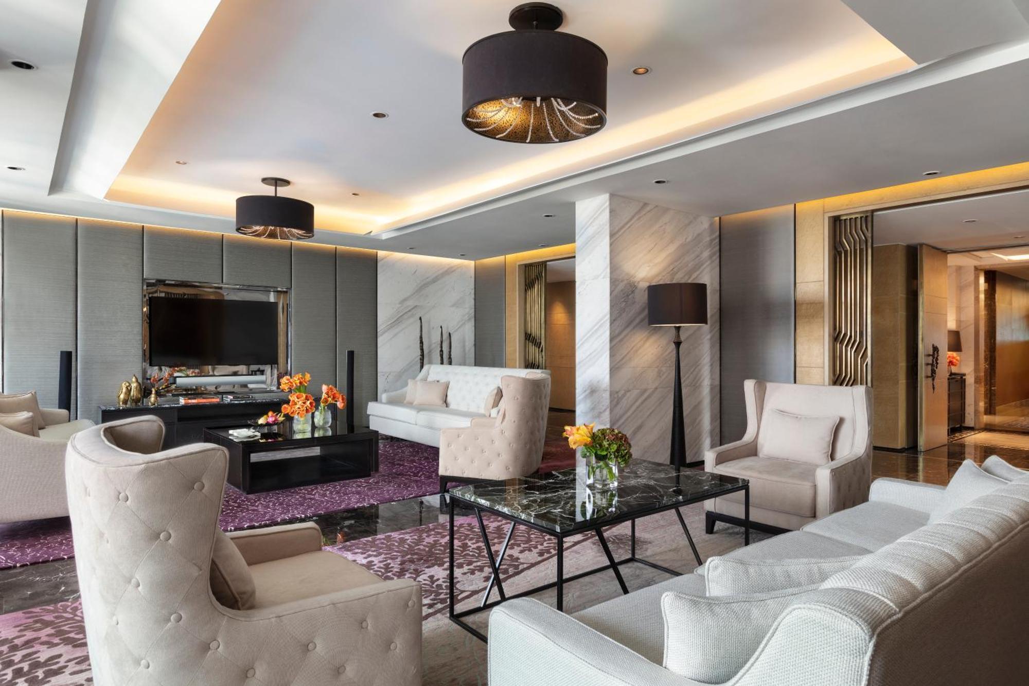 Siam Kempinski Hotel Bangkok Exterior photo The living room of a suite at the Ritz-Carlton, Kuala Lumpur